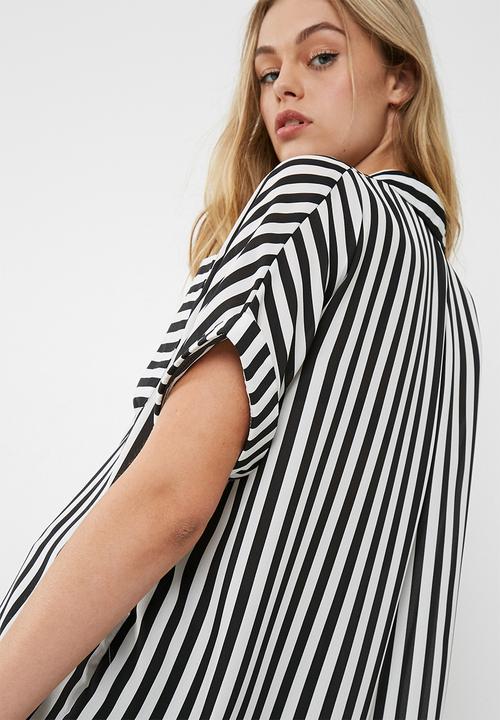 dailyfriday - Drop shoulder shirt