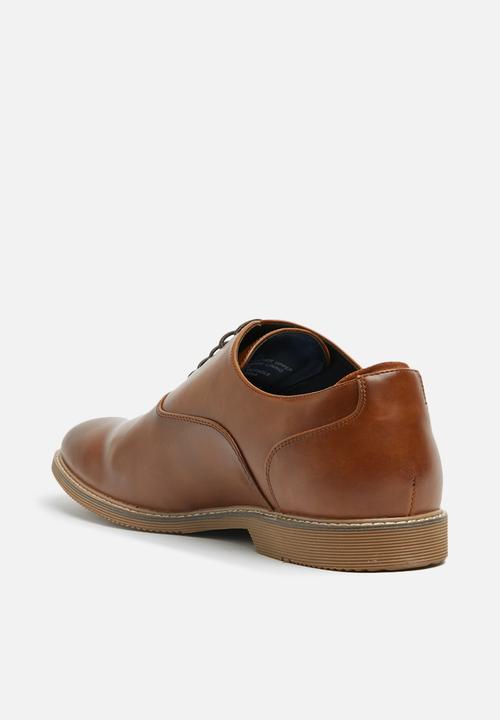 Steve Madden - Nunan
