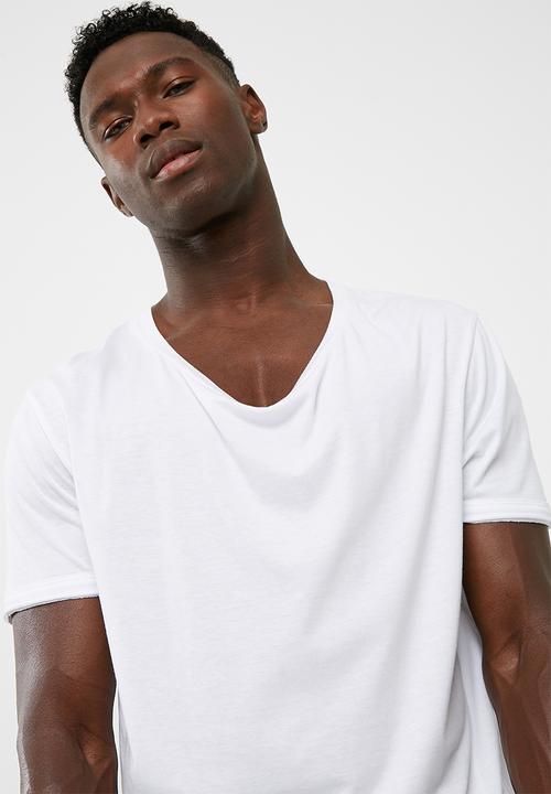 basicthread - Deep Scoop Neck Tee