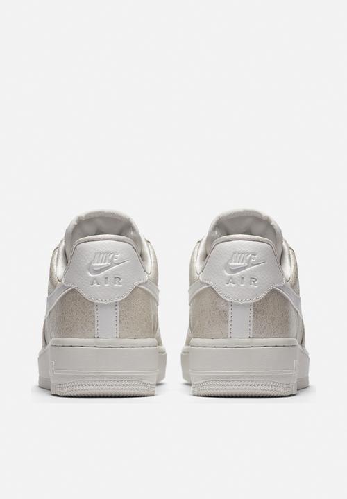 Nike - Air Force 1 '07 Premium