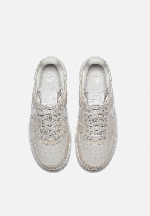 Nike - Air Force 1 '07 Premium