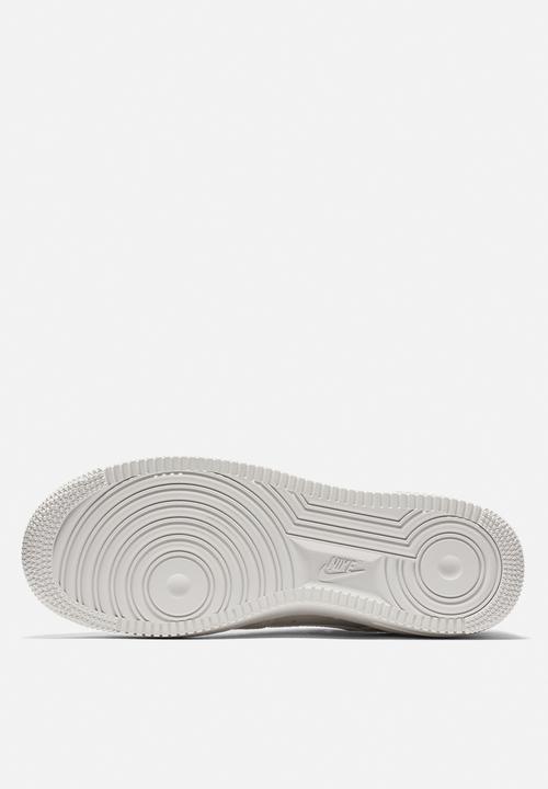 Nike - Air Force 1 '07 Premium