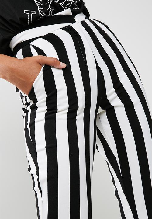 Missguided - Monochrome stripe trousers