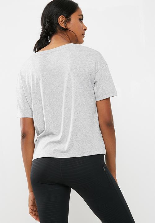 New Balance  - Essentials track club tee