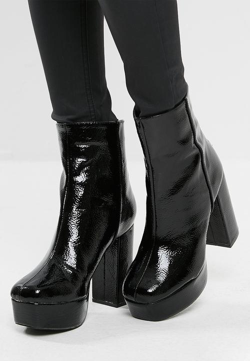 Missguided - Vinyl platform ankle boot
