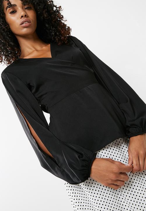 dailyfriday - Wrap blouse with cold shoulder