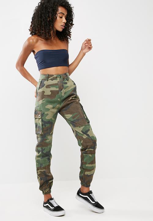 Missguided - Camo printed cargo pants