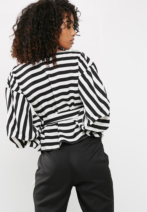 Missguided - Striped puffball sleeves tie waist blouse