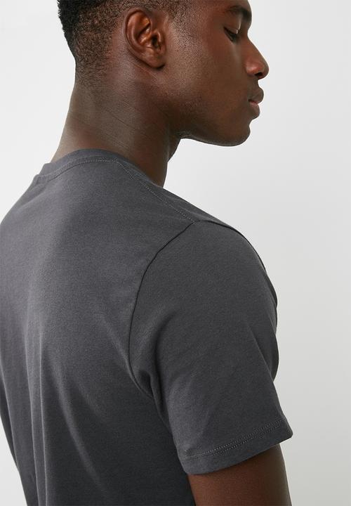 Levi’s® - Graphic set in neck tee