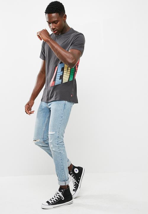 Levi’s® - Graphic set in neck tee