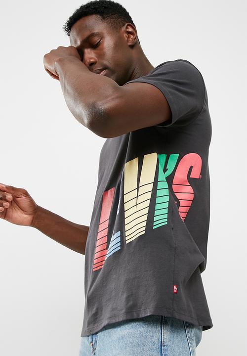 Levi’s® - Graphic set in neck tee