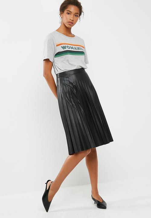 ONLY - Womanish tee