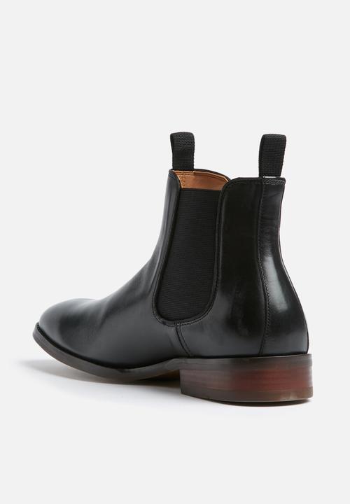 Steve Madden - Echoe