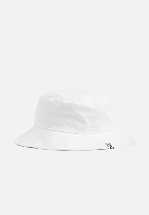 adidas Originals - Trefoil bucket hat