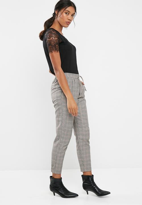 Jacqueline de Yong - Minni lace tee