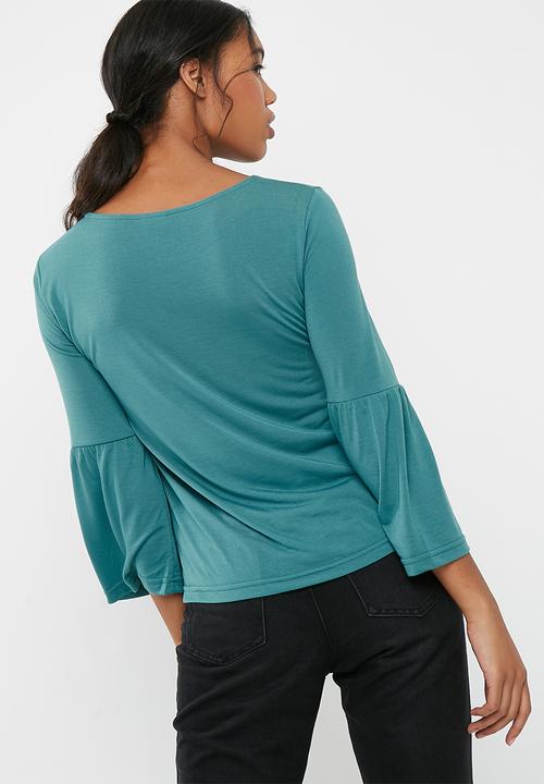 Jacqueline de Yong - Minni flared sleeve tee