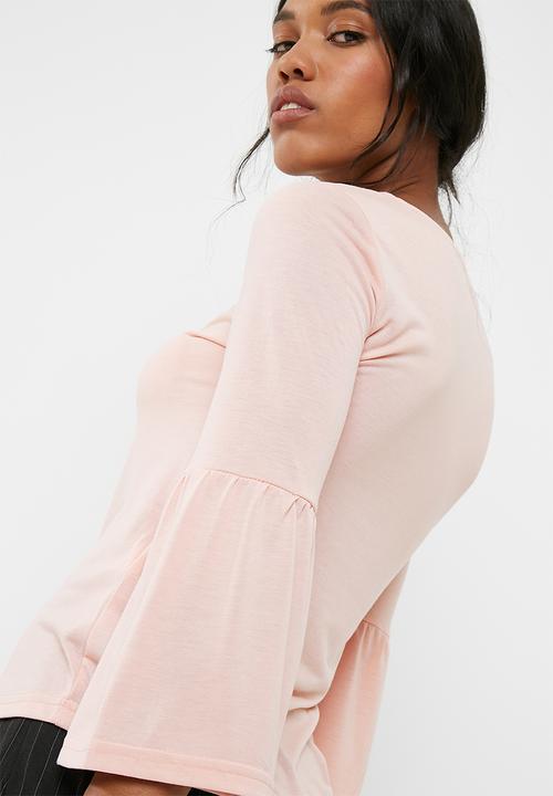 Jacqueline de Yong - Minni flared sleeve tee