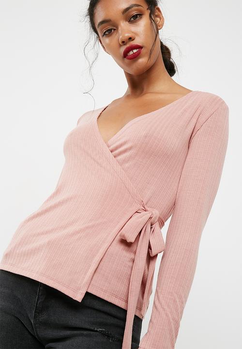 dailyfriday - Long sleeve wrap front tee