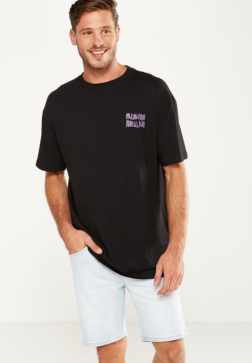 Cotton On - Tbar darker realms tee