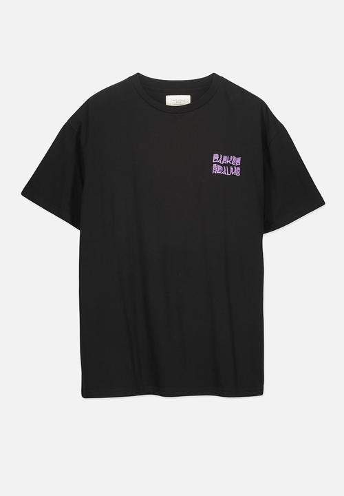 Cotton On - Tbar darker realms tee