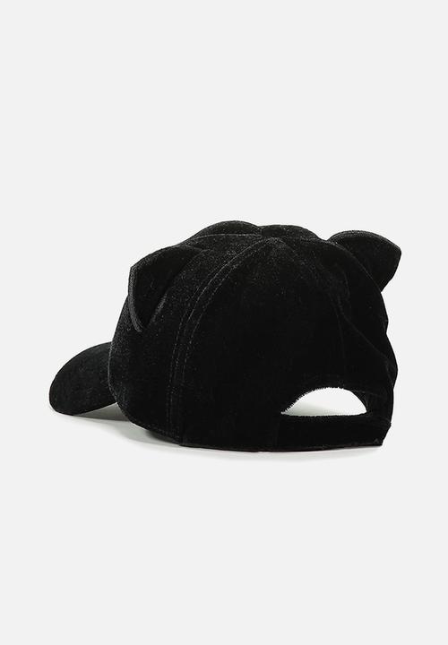 Typo - Novelty caps