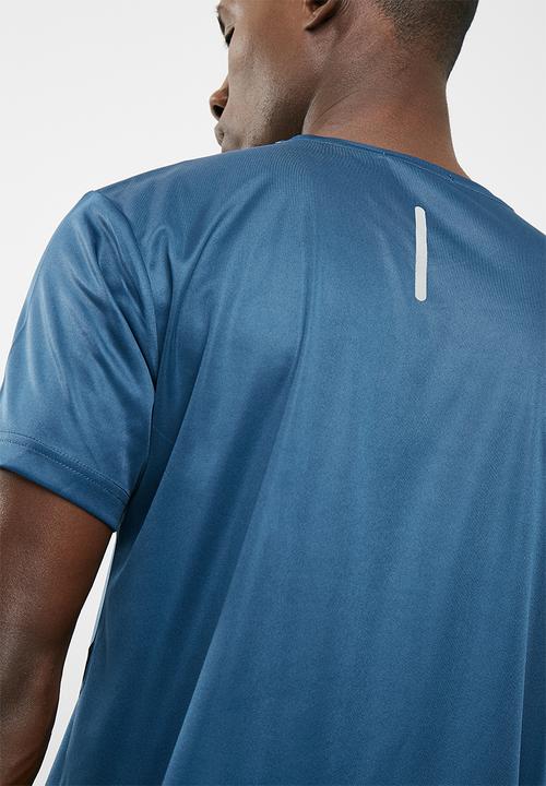 basicthread - Vee neck gym tee