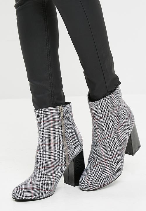 dailyfriday - Ulla 