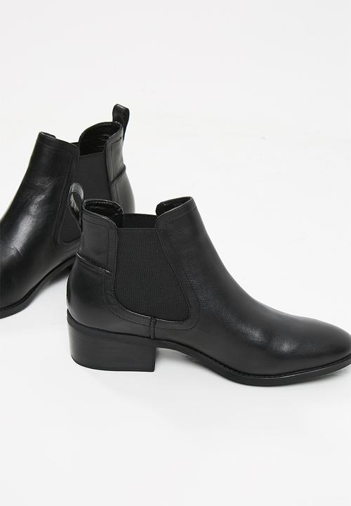 Steve Madden - Dicey