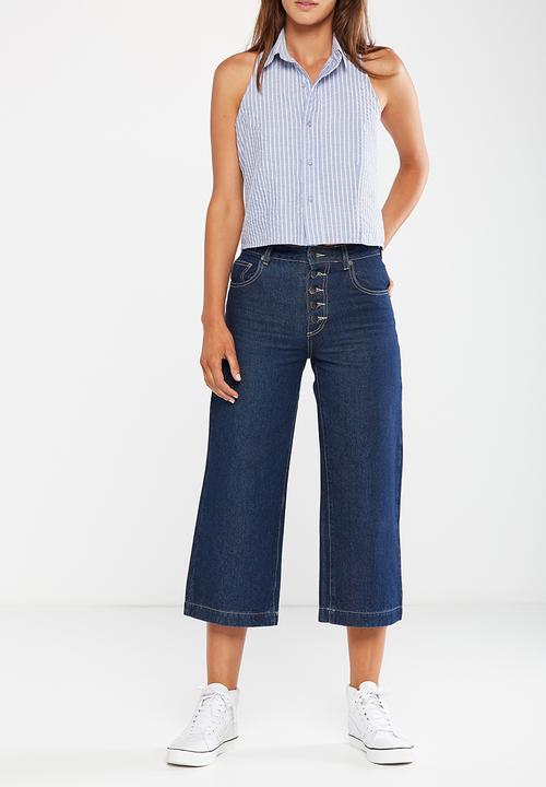 wide leg mid rise cropped jeans