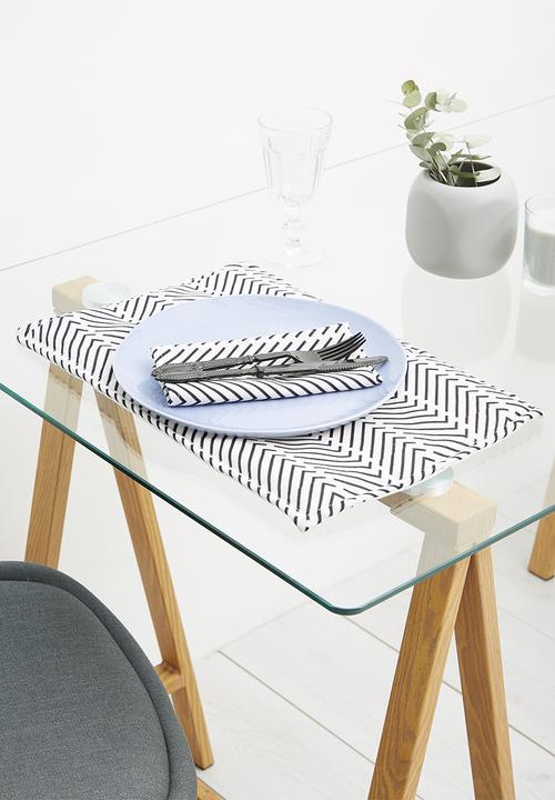 Sixth Floor - Chevron napkin set of 2