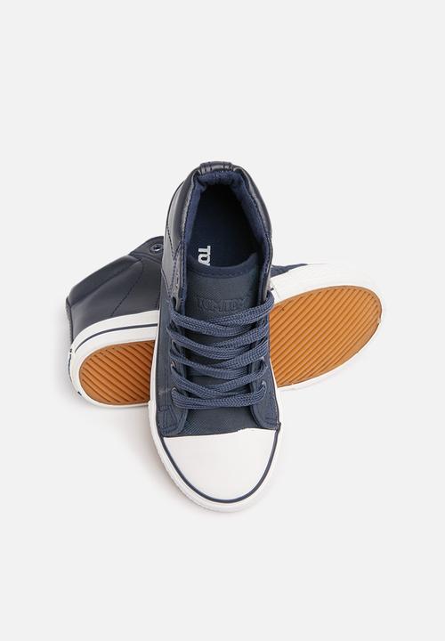 Foot Focus - Kids hi top sneakers