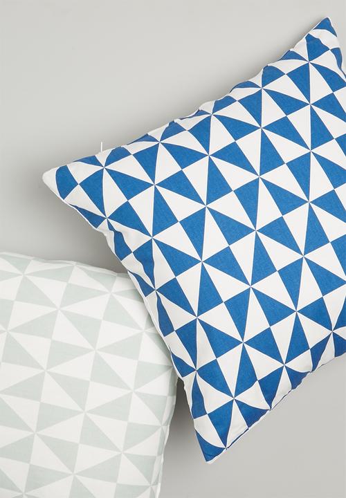 Grey Gardens - Zodiac cushion cover