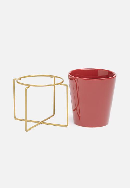 Present Time - Coy ceramic plant pot