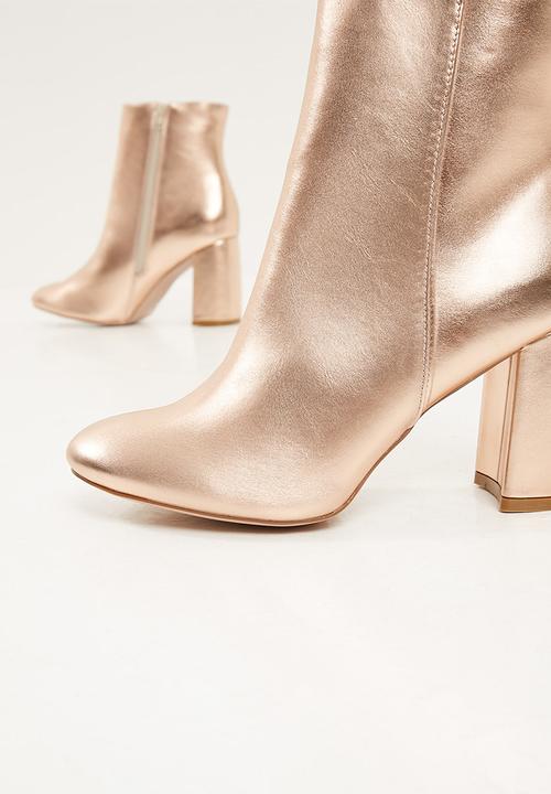 Missguided - Block heel round toe ankle boot