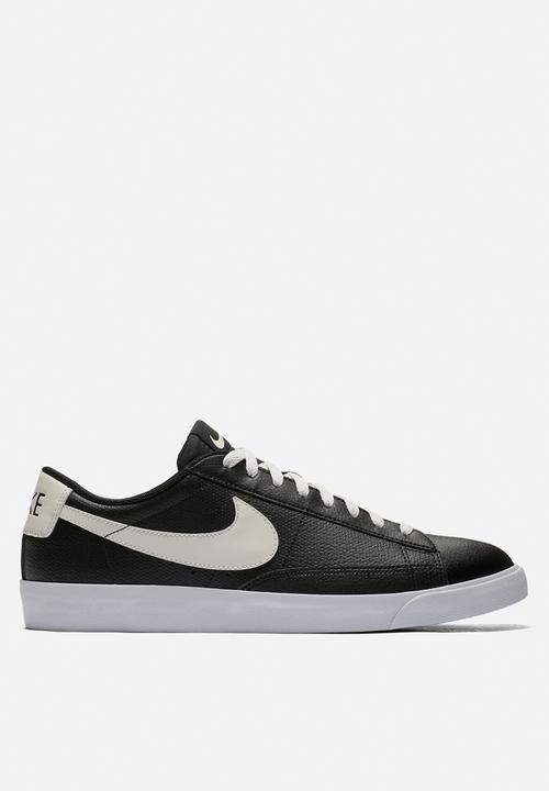 nike blazer low leather premium