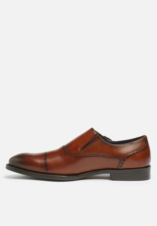 Steve Madden - Caige