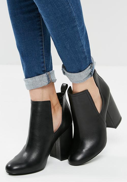 Steve Madden - Naomi