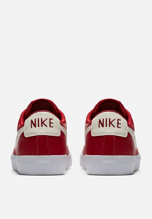 Nike - Blazer Low