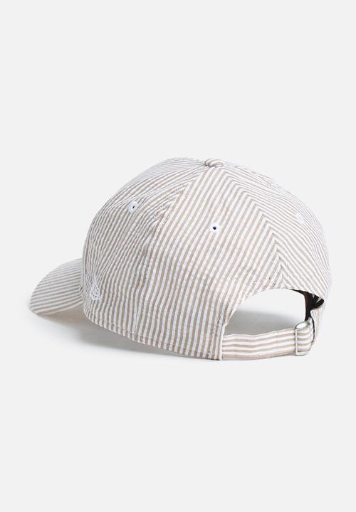 New Era - 9Forty seersucker 
