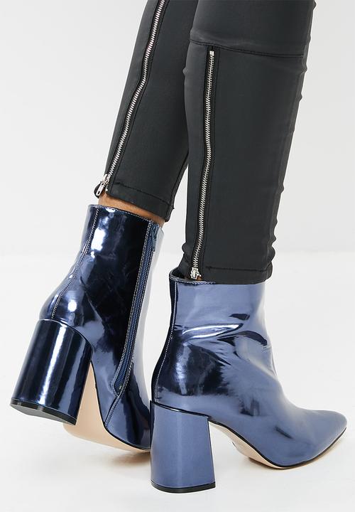 Public Desire - Alpha mid heel ankle boot