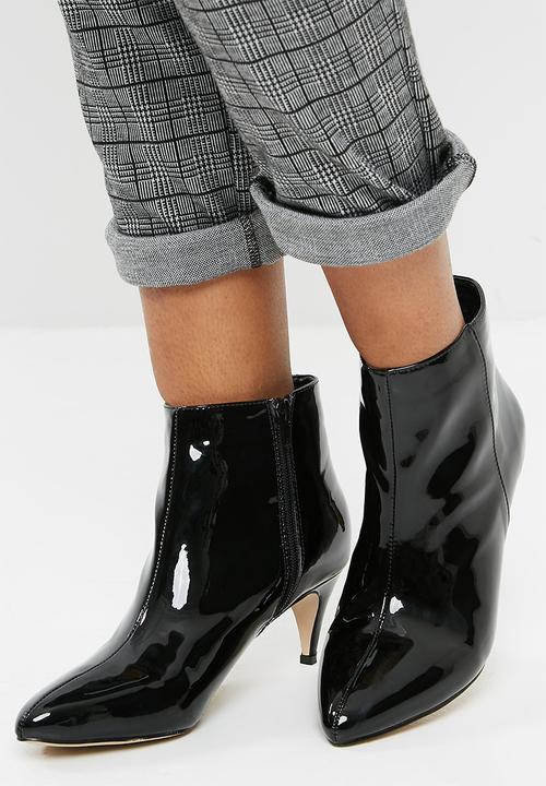 Public Desire - Atomic pointed toe kitten boot