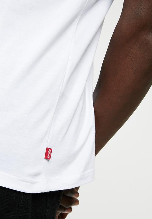 Levi’s® - Graphic In Neck Tee