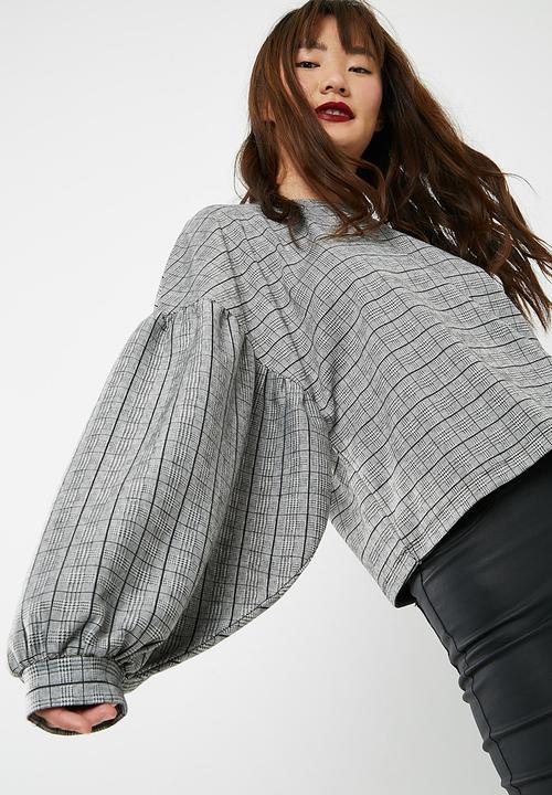 dailyfriday - Balloon sleeve top