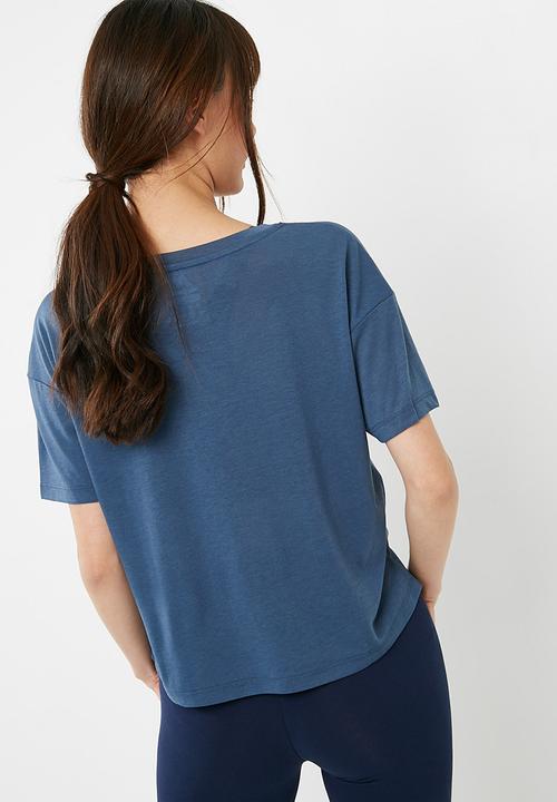 New Balance  - Essentials track club tee