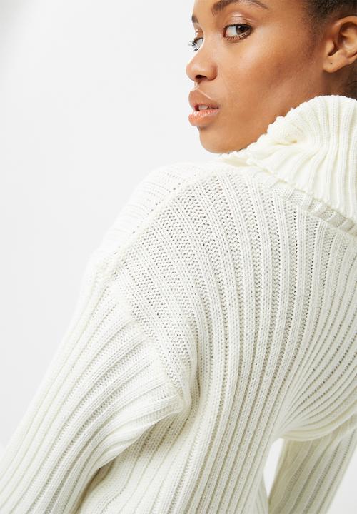 dailyfriday - Funnel neck knit