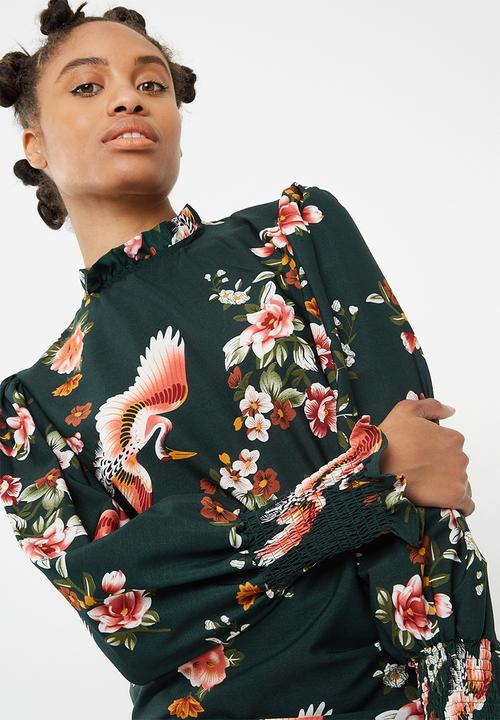 dailyfriday - Blouse with pie crust neckline