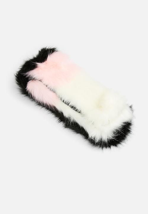 Missguided - Faux fur scarf