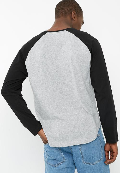 basicthread - Raglan curved hem slim tee 3 pack