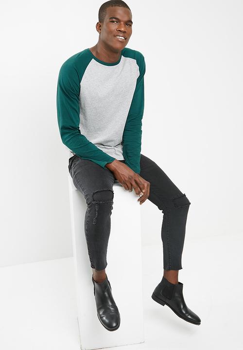 basicthread - Raglan curved hem slim tee