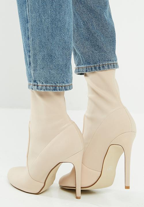 Missguided - Round toe stiletto heel boot